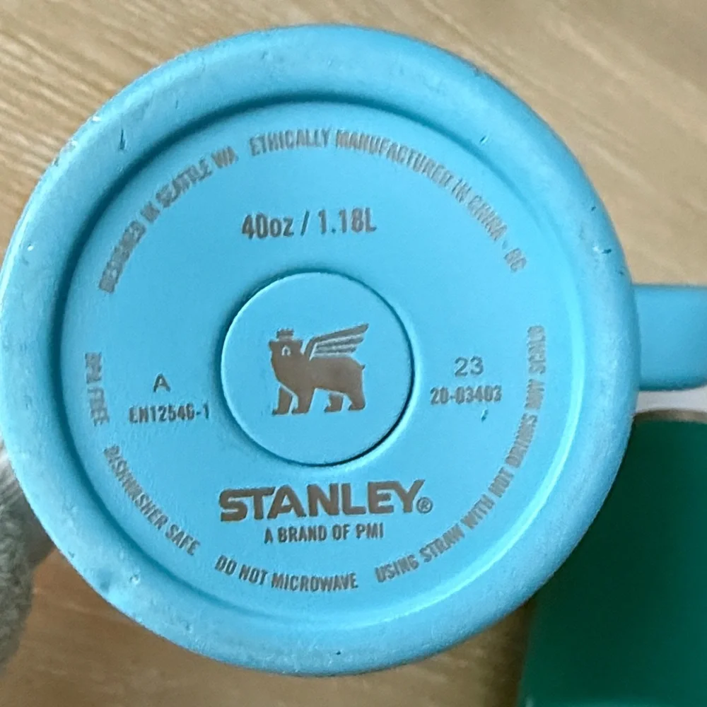 Bundle of 2 Stanley 40 oz. Tumblers - Picture 3 of 6